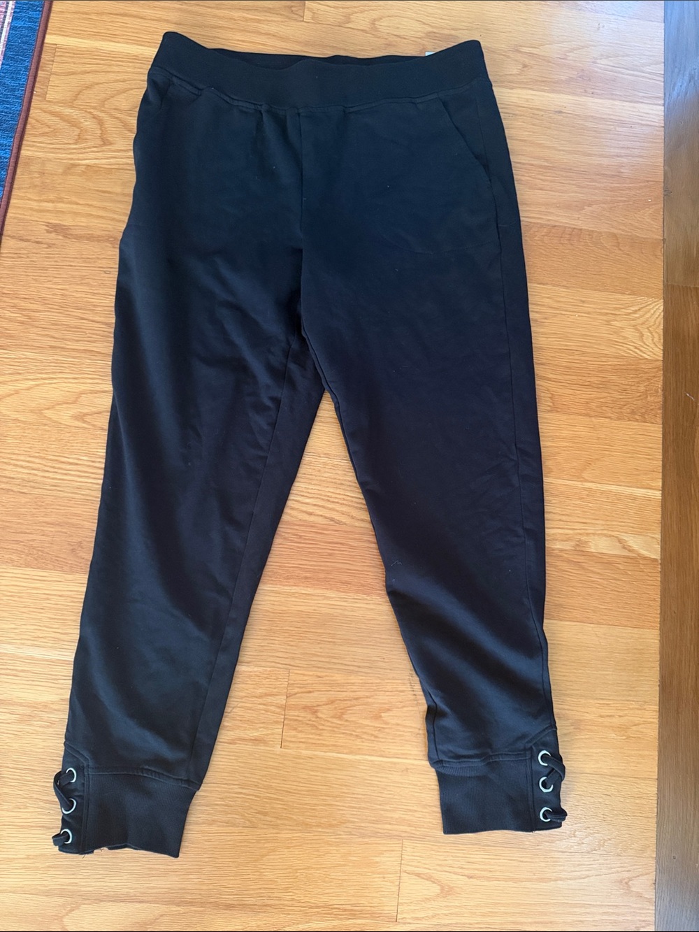 d&co. Active Black Lace-Up Hem Jogger Bottoms size medium
